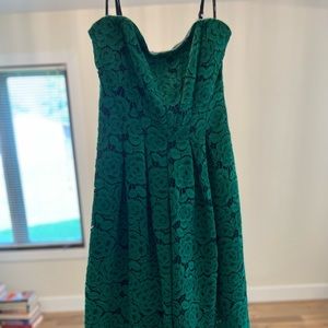 Vera wang midi lace dress